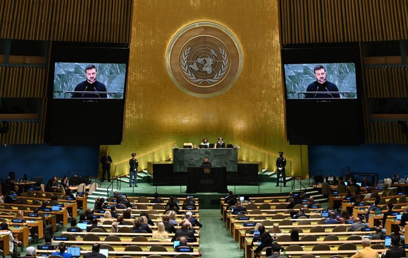 Zelenski a spus că Putin vrea să atace centralele nucleare ale Ucrainei, în discursul de la Adunarea Generală a ONU. „Radiațiile nu vor respecta granițele” | VIDEO