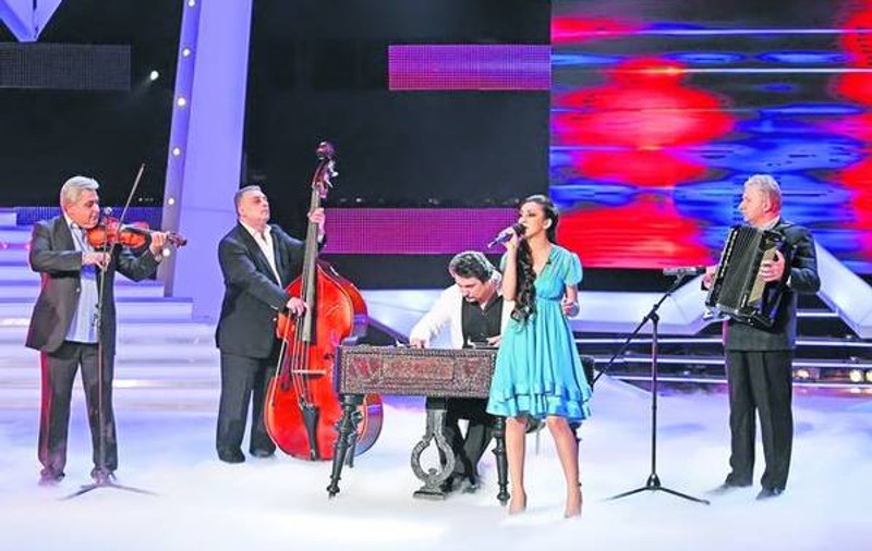 PE ANDRA a FĂCUT-O SĂ PLÂNGĂ, pe MIHAI PETRE tatăl ei l-a FĂCUT CU OU ŞI CU OŢET! Uite cum ARATĂ acum, LOREDANA FIERARU, de la "Românii au talent"! FOTO