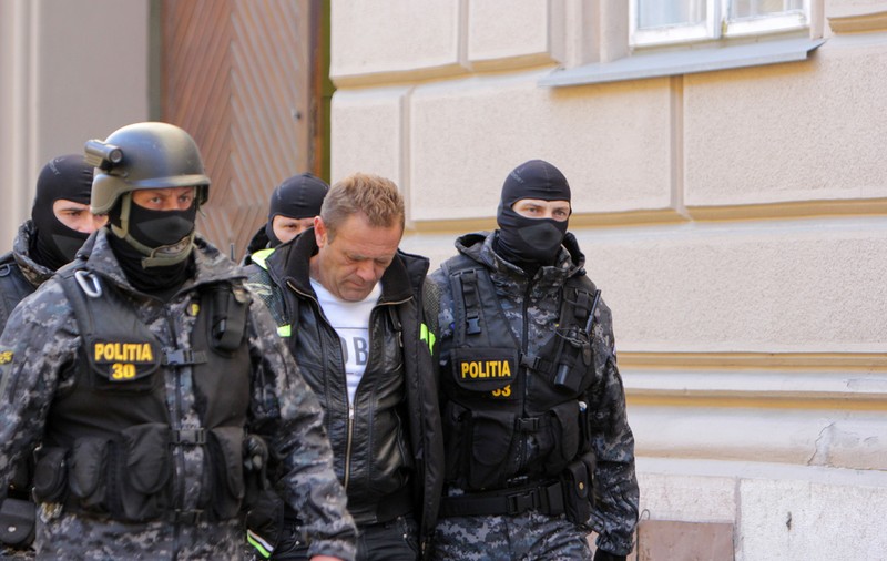 Caz fara precedent in Romania: un barbat a fost extradat pentru crime de razboi