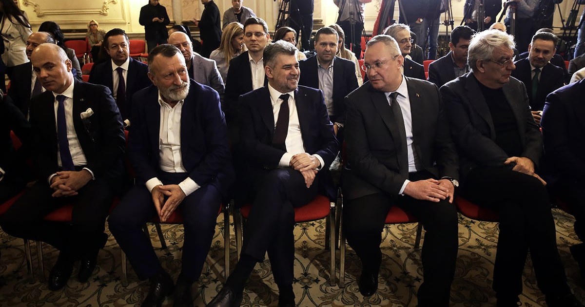Marcel Ciolacu și Nicolae Ciucă, șefii PSD și PNL, partidele care primesc cei mai mulți bani de la buget. Foto: Dumitru Angelescu / Libertatea