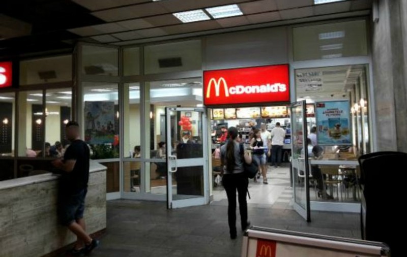 McDonald’s a închis restaurantul din pasajul de la Unirii, după 20 de ani! Ce se întâmplă cu angajații