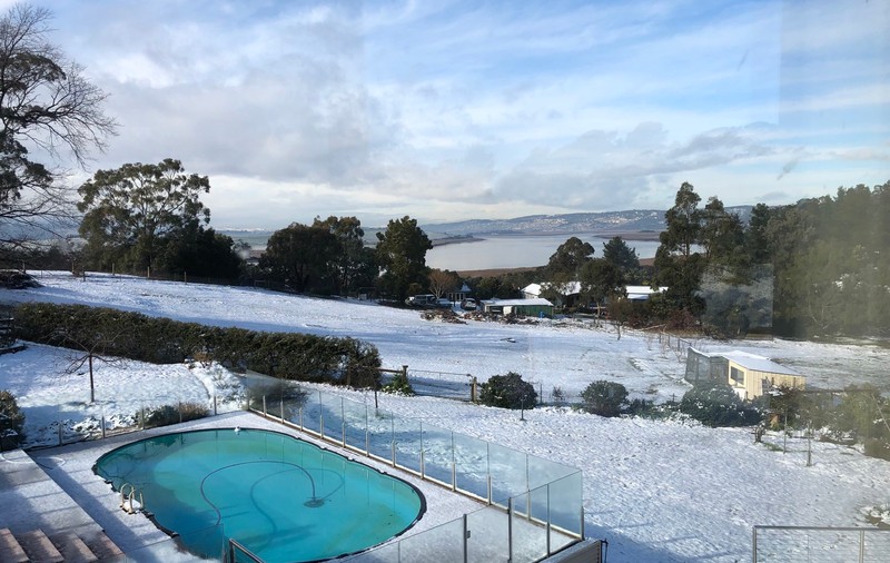 VIDEO | În Tasmania a nins pentru prima oară în 50 de ani. Cum au reacţionat oamenii când au văzut zăpada