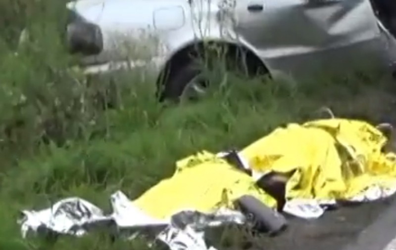 VIDEO ŞOC: Un fotbalist român se zbate între viaţă şi moarte! Iubita lui a decedat
