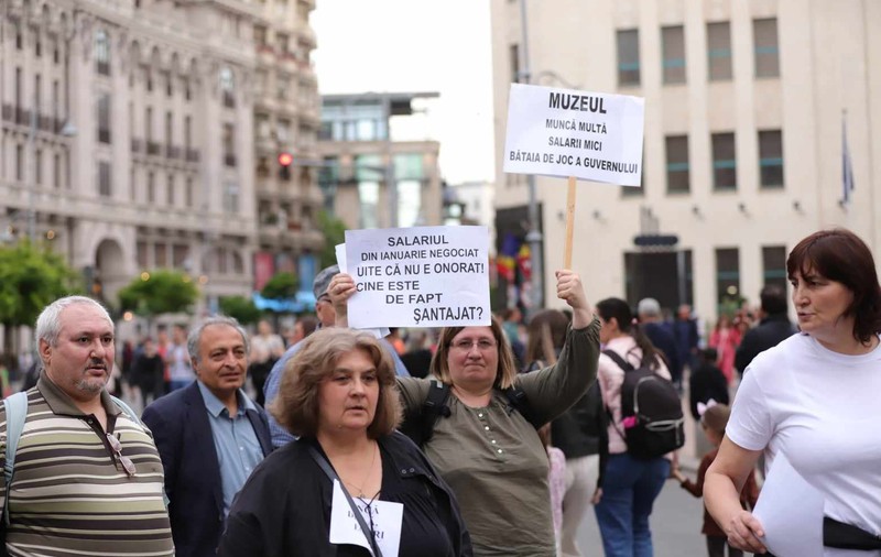 Noaptea Muzeelor 2024: protest al angajaților din muzee și biblioteci în seara evenimentului. Ce instituții sunt deschise la București