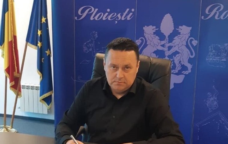 Primarul Ploieştiului, Andrei Volosevici, dus la audieri în ultima sa zi de mandat. Acuzațiile care i se aduc