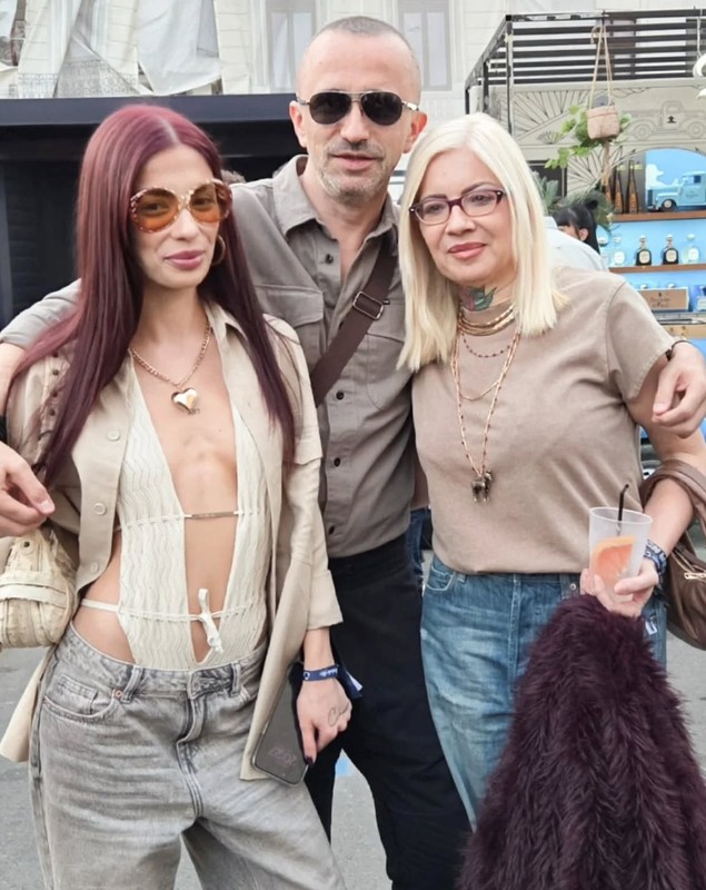 Catinca Zilahy, despre scandalul făcut de fiica ei la spital: „Nu a fost vorba de niciun fel de sevraj”. Ce diagnostic a primit Calina Dumitrescu, după ce a fost transferată la Obregia