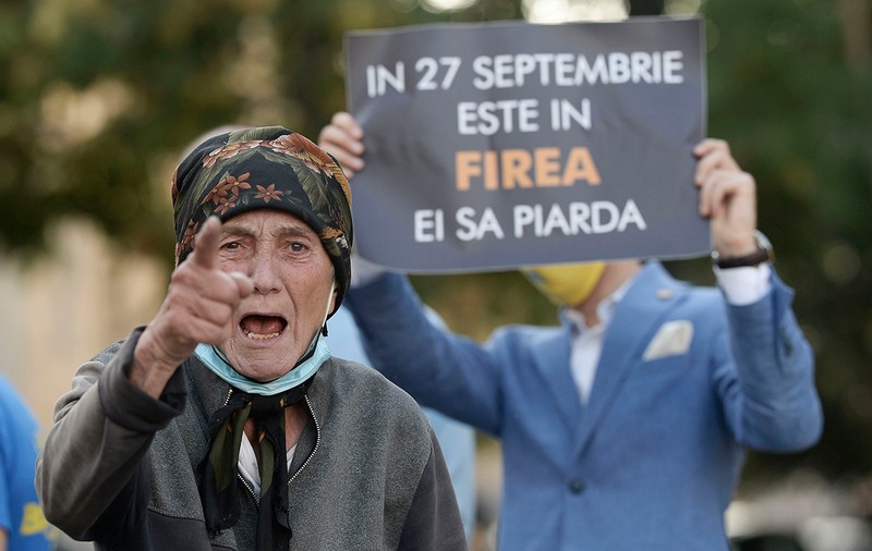 Bullying-ul antidemocrație al partidelor luminate. Cum am ajuns să tragem spre un partid unic?