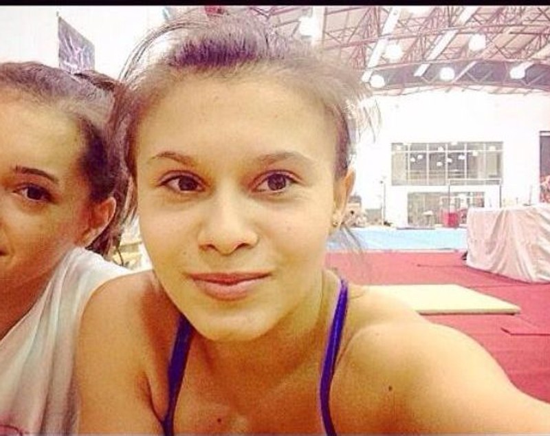 Larisa Iordache și Diana Bulimar se distrează în sala de antrenament / GALERIE FOTO