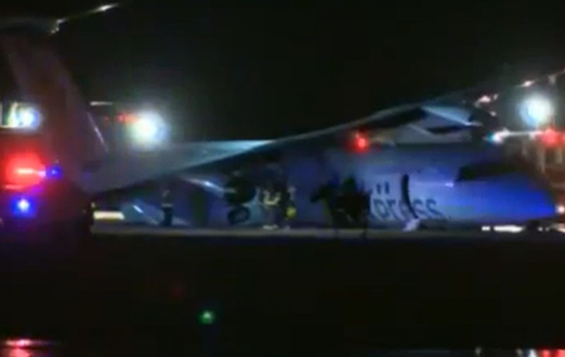 ŞOCANT! O femeie, la un pas de DECAPITARE, după ce elicea unui avion s-a rupt şi a străpuns fuselajul | FOTO/VIDEO