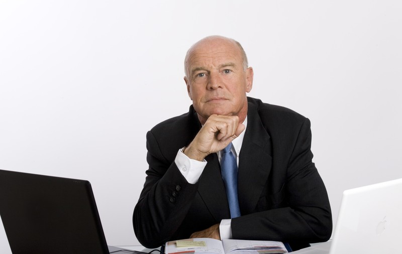 6 LUCRURI pe care TREBUIE SĂ LE RESPECŢI, pentru a-ţi PĂSTRA JOB-UL! TU O FACI?