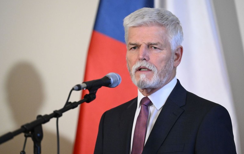 Soluția președintelui Cehiei pentru aderarea Ucrainei la NATO, în ciuda teritoriilor ocupate temporar de Rusia. Precedentul invocat