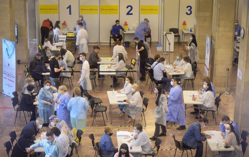 Aproape 11.000 de români s-au vaccinat anti-COVID-19 în ultimele 24 de ore. Câţi copii de 5-11 ani s-au imunizat