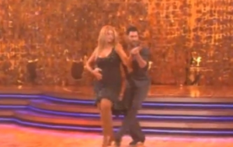 Video | Kristie Alley dansează la fel de... grațios ”ca o purcică”