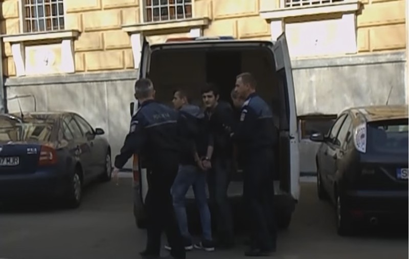 Fapta incredibilă a unui român de 17 ani! Din eroul orașului a ajuns în cătușe
