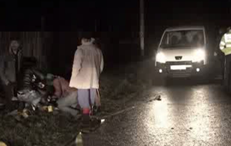 Un tânăr de 19 ani și-a ucis prietenul și a rănit grav un altul. Băiatul a fost arestat