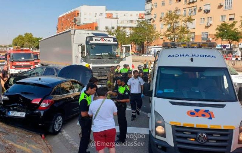 Un șofer român de TIR a rănit șase persoane într-un accident în Spania. Bărbatul era băut / VIDEO