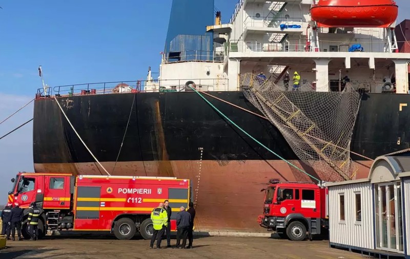 Explozie pe șantierul naval Midia. Un muncitor a ajuns la spital cu arsuri, alți doi au suferit răni minore