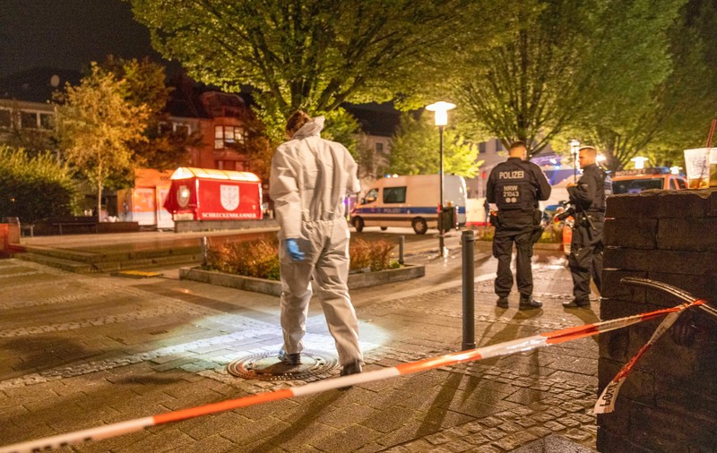 Trei morți și patru răniți, într-un atac cu cuțitul la un festival din orașul german Solingen. Desfășurare de forțe uriașă pentru prinderea atacatorului