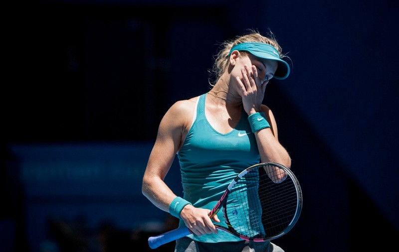 Simona Halep - accidentată, Bouchard - super relaxată! Ultima trăsnaie a canadiencei