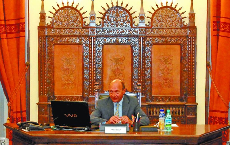 «Vreau biroul lui Băsescu!»