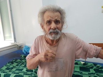 Ion spune că-i e foame şi cere un covrig