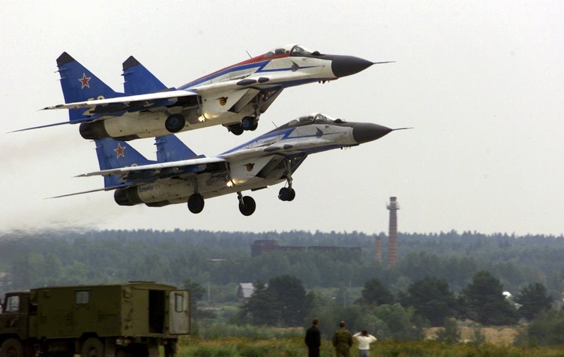 Rusia, obligată de România să demonteze mai multe avioane de vânătoare pentru a le livra sârbilor