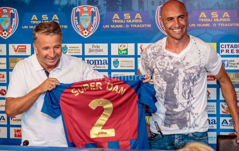 Dan Petrescu, prezentat OFICIAL la ASA: ”Păstrăm 70% din lotul vechi, ajungem în grupele Ligii Europa. Stau şi cinci ani aici!"