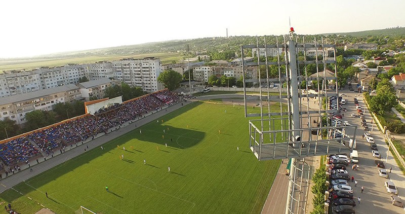 Arena din Orhei a fost construită în 1980, și mondernizată în 2007 din fonduri de la UEFA