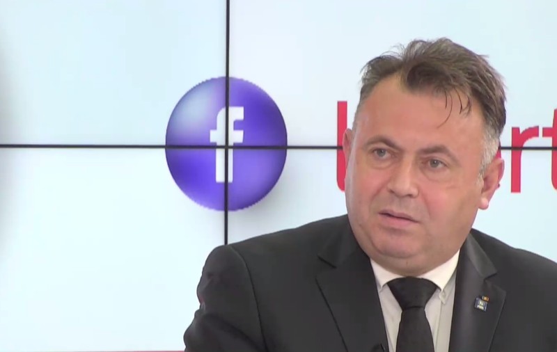 Cum a decurs prima zi de școală pentru copilul ministrului sănătății. Nelu Tătaru: “Suferința tatălui în această perioadă l-a făcut să înțeleagă altfel această pandemie”