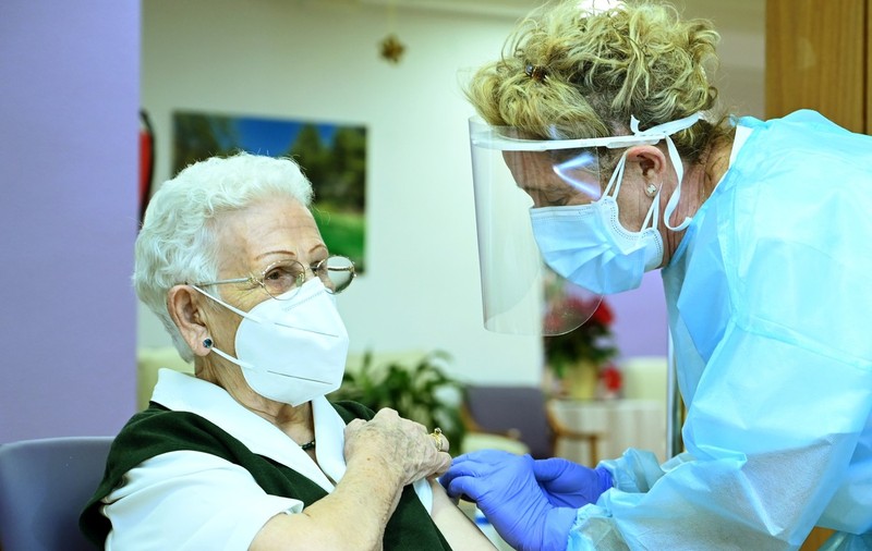 Președintele Asociaţiei Medicilor de Familie Bucureşti-Ilfov, despre a doua etapă a vaccinării: "Ne uităm cu jind la ce se întâmplă în Israel"