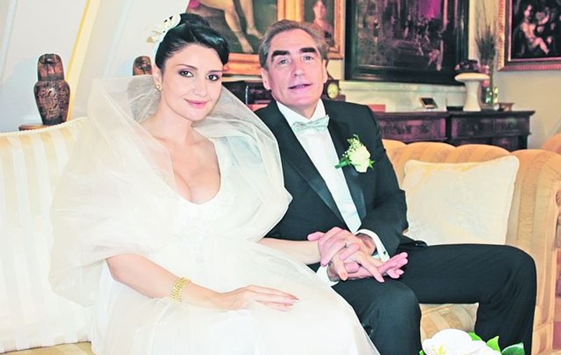 De necrezut cum arăta Silvia Chifiriuc la începuturile sale. Cântăreața, așa cum era înainte de a deveni nevasta lui Petre Roman | FOTO & VIDEO