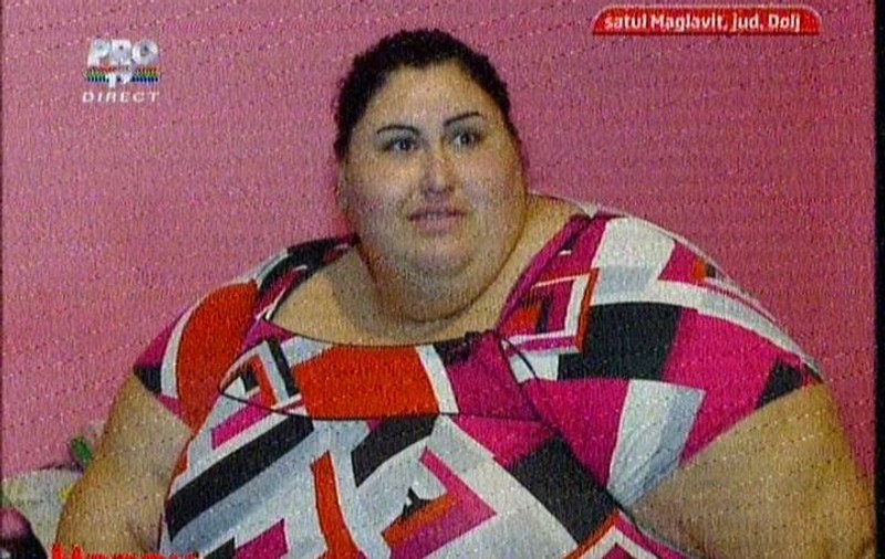 Cea mai GRASĂ FEMEIE din ROMÂNIA are 25 de ani și 230 de kilograme! ”Îmi doresc să slăbesc și să-mi fac un iubit!”