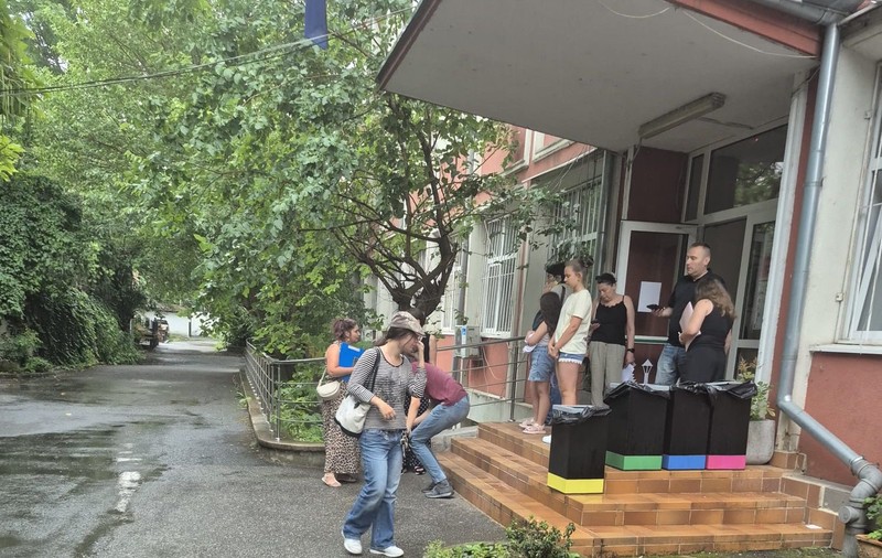 Admitere cu scandal la Liceul de Arhitectură „I.N. Socolescu” din București. Listele cu elevii admiși ar putea fi schimbate. Părinte: „Copilul meu plânge de patru zile. Suntem disperați și nimeni nu ne spune nimic!”