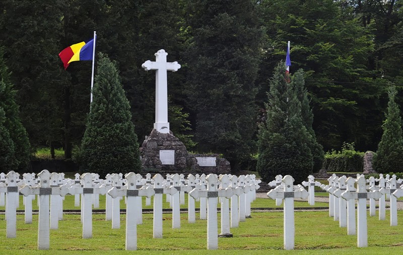 Drumul oaselor - cei 2.746 de eroi martiri români din Primul Război Mondial, îngropați în Franța și uitați