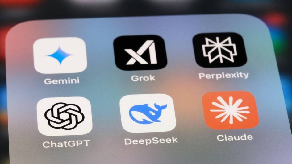 Cum să oprești colectarea datelor tale în ChatGPT, Gemini, Claude, Grok, Copilot, Meta.