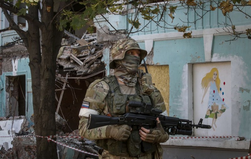 O campanie de „mobilizare mascată”. Cum își înlocuiește Rusia militarii uciși pe frontul din Ucraina