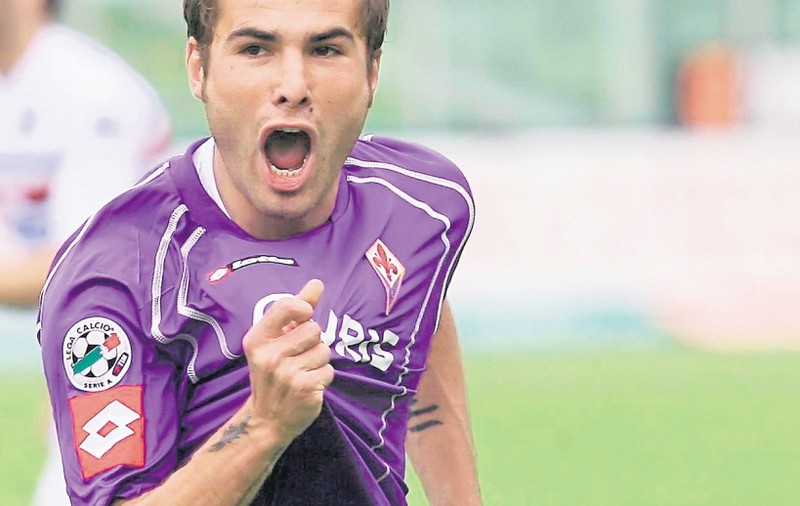 Mutu revine la Fiorentina după 9 luni de pauză