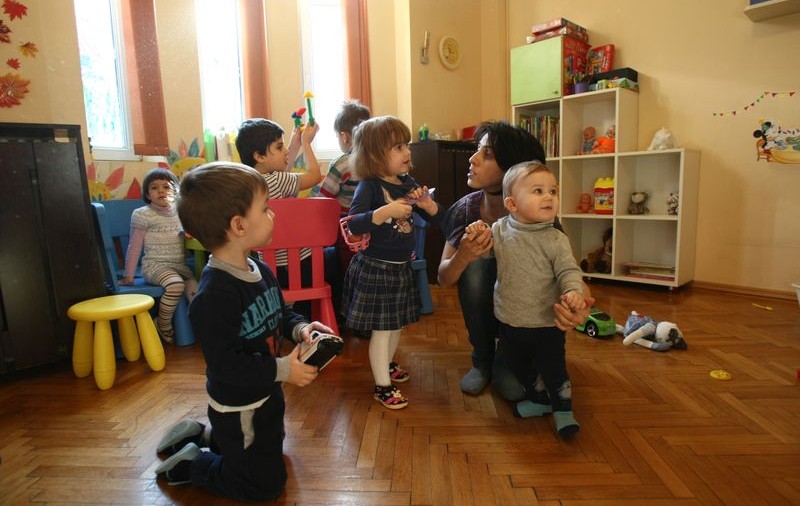 Azi începe ÎNSCRIEREA la GRĂDINIȚĂ. Vezi TOT ce trebuie să știi despre ASTA!