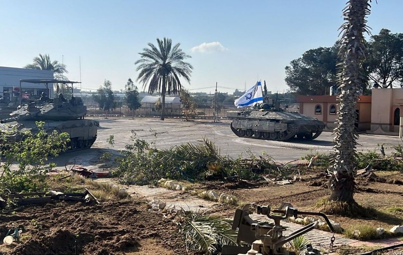 Israelul anunță că a preluat controlul asupra părții din Gaza a punctului de frontieră Rafah