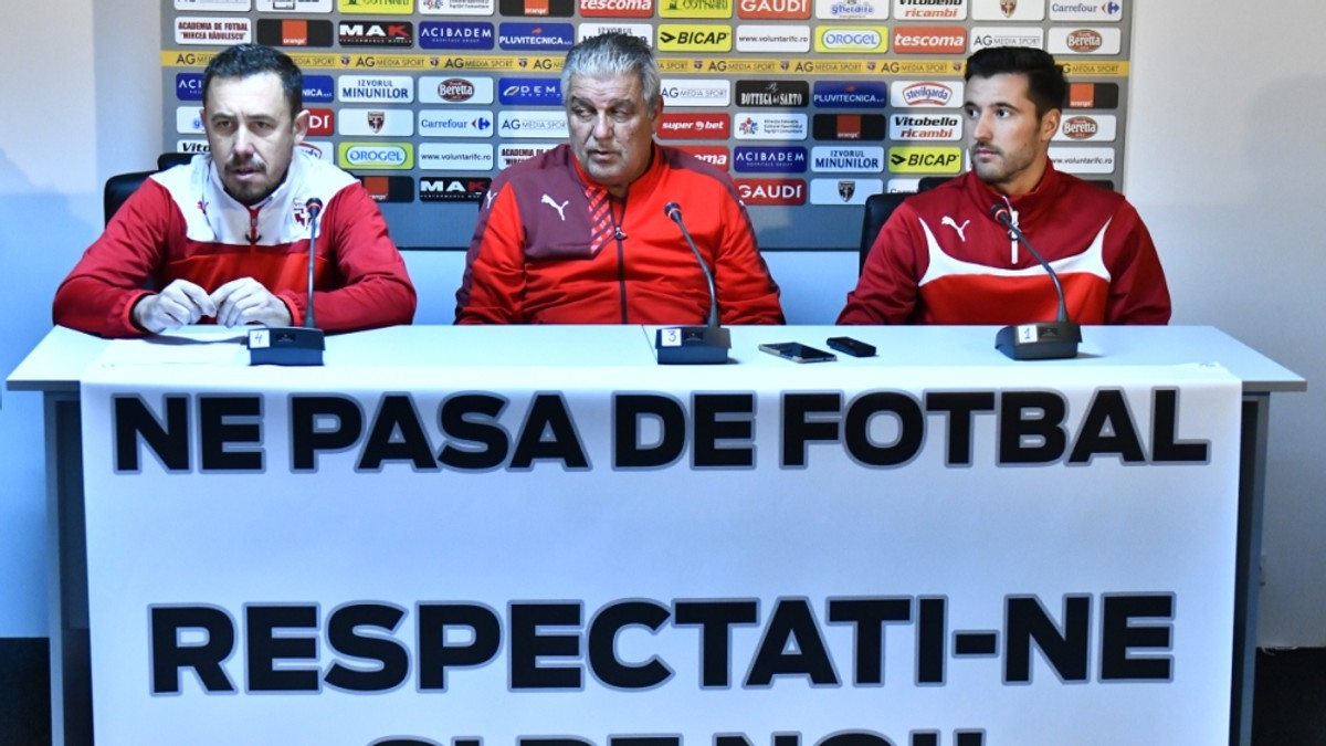 Antrenorul Florin Marin a protestat împotriva arbitrajului la conferința de presă susținută înaintea meciului FC Voluntari - Concordia Chiajna din Liga 1, etapa 15
