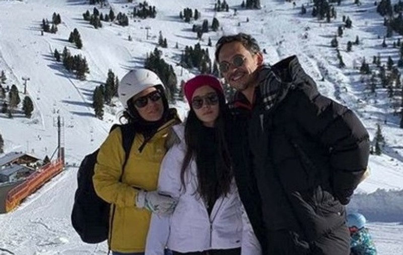 Răzvan Simion a plecat în vacanță cu fosta soție și cei doi copii. Prezentatorul tv a publicat imaginile