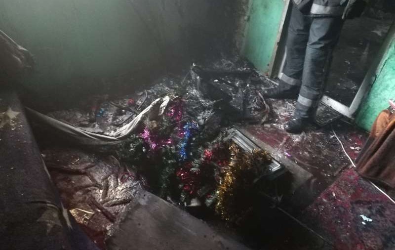 25 de persoane au fost evacuate dintr-un bloc din Titu, după ce a izbucnit un incendiu