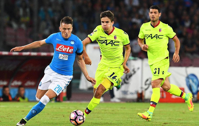 România - Polonia (vineri, 21.45, TVR 1). Zielinski: "În cantonamente la Napoli stau în aceeași cameră cu Chiricheş"
