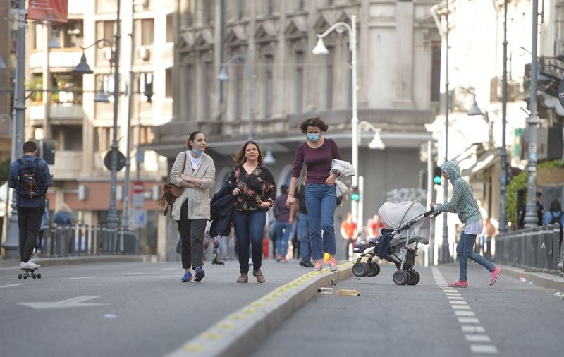 Rata de infectare cu COVID a trecut de 2 la mie în Bucureşti. Ce restricții vor fi impuse