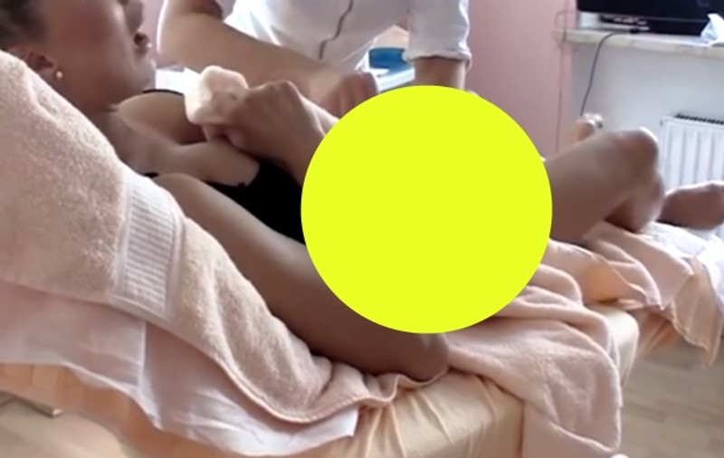Filmată în timp ce era epilată ÎN ZONA INTIMĂ! O vedetă adulată a acceptat să arate asta lumii întregi | VIDEO