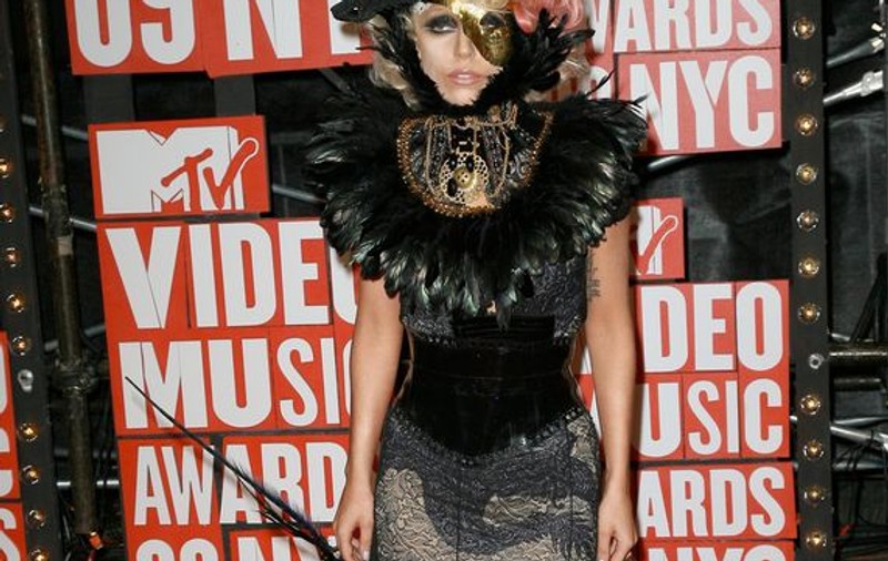 Lady Gaga a vrut să meargă la premiile MTV însoţită de un leu