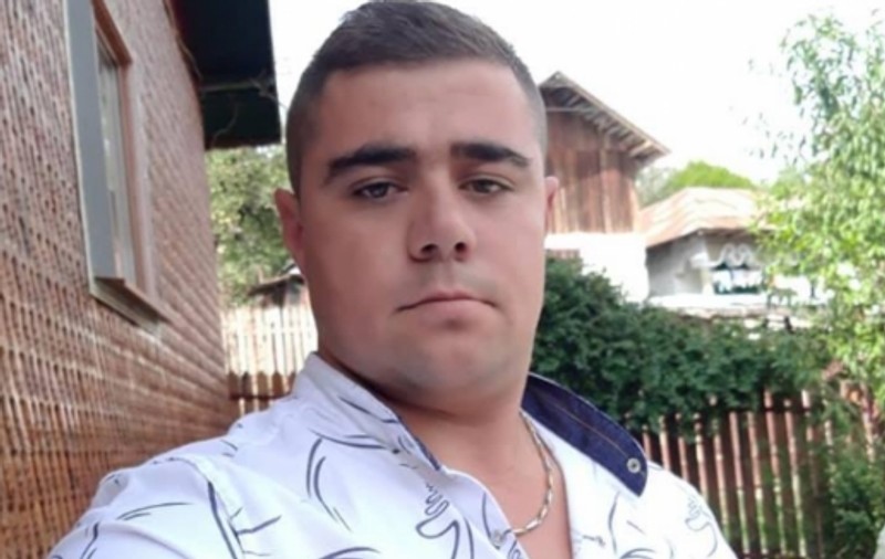 Tânărul care și-a ucis iubita cunoscută pe Facebook a spus că și-a ieșit din minți după ce a aflat că aceasta are doi copii