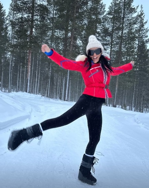 Imagini cu Lavinia Pîrva și băiețelul ei și al lui Ștefan Bănică jr în vacanța din Laponia. Reacția lui Alexandru când l-a văzut pe Moș Crăciun