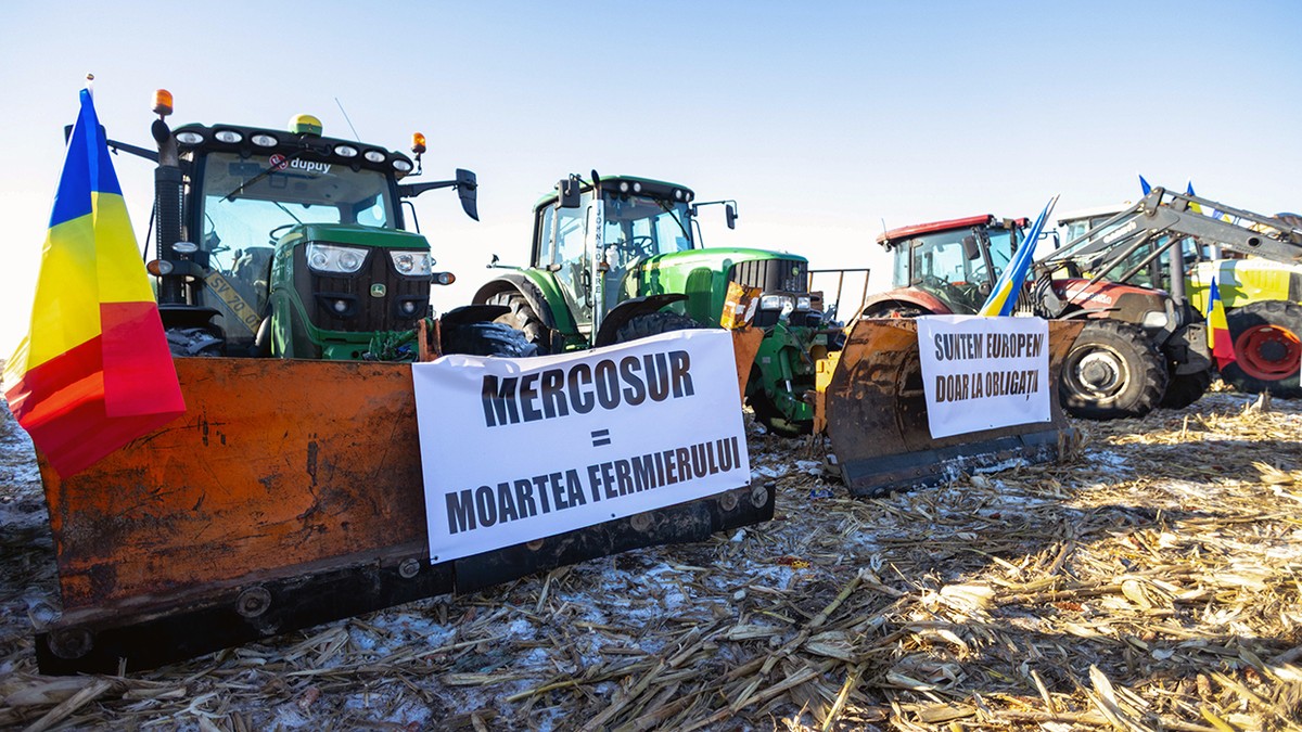 Fermieri protestează împotriva acordului dintre Uniunea Europeană și Mercosur, lângă municipiul Suceava, 20 ianuarie 2026