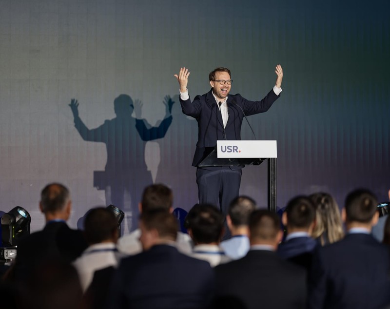 Dominic Fritz, atac dur la adresa partidului AUR: „Vrea o Românie condusă de hoţi cu tricolorul în mână”